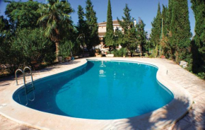 Amazing home in Crevillente with Outdoor swimming pool and 6 Bedrooms, Crevillente